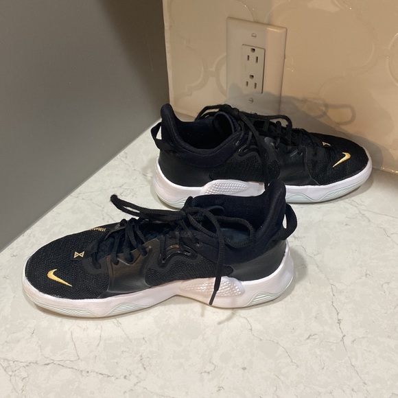 Nike Paul George PG 5 Basketball Shoe - Picture 3 of 6